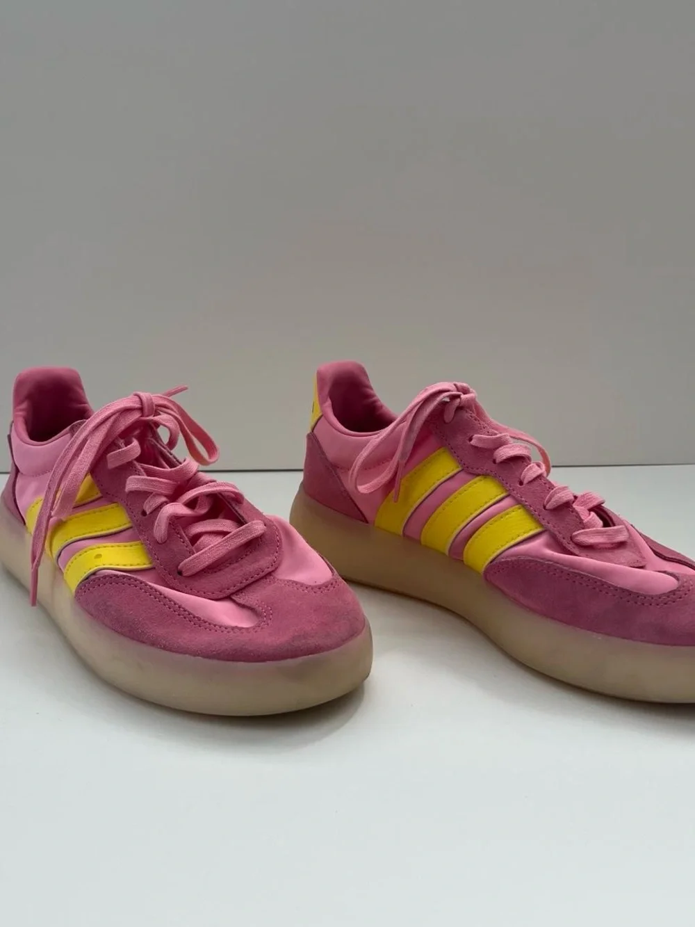 Pink & Yellow Women’s Sambas Sneakers - Adidas